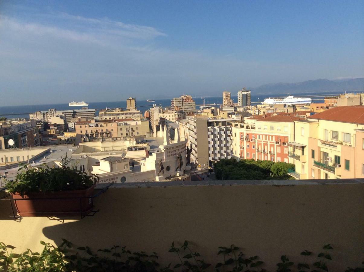 Sky And Sea Lägenhet Cagliari Exteriör bild